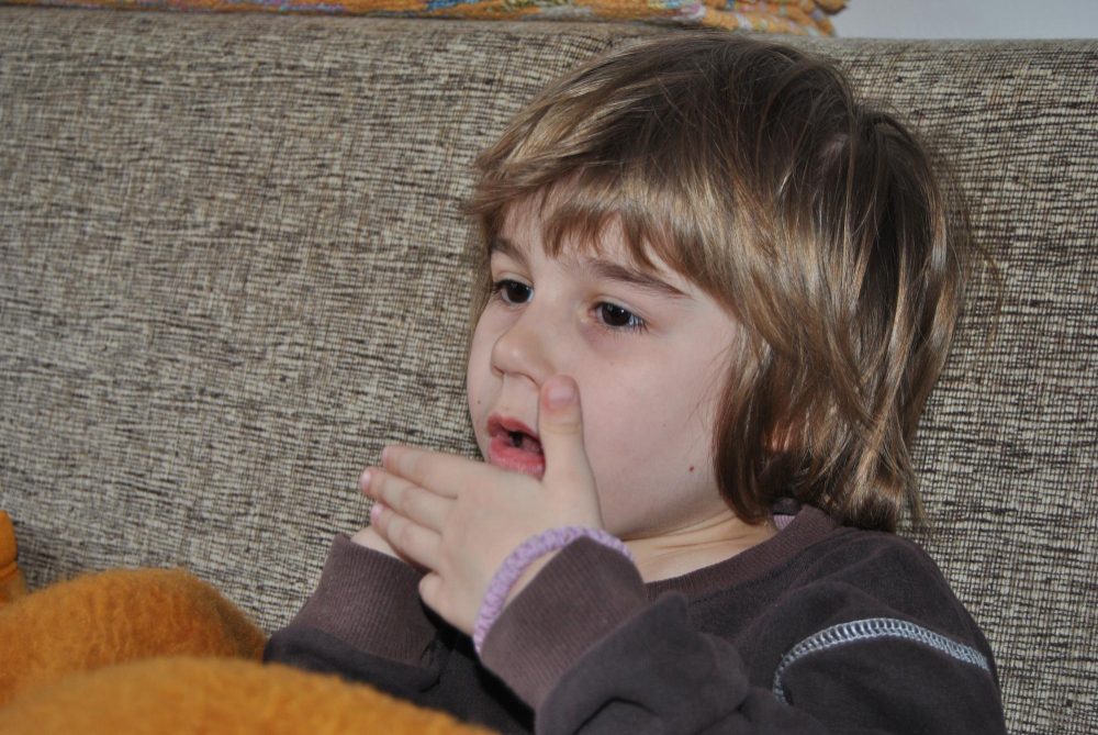 پریدن شئ خارجی به گلوی کودک