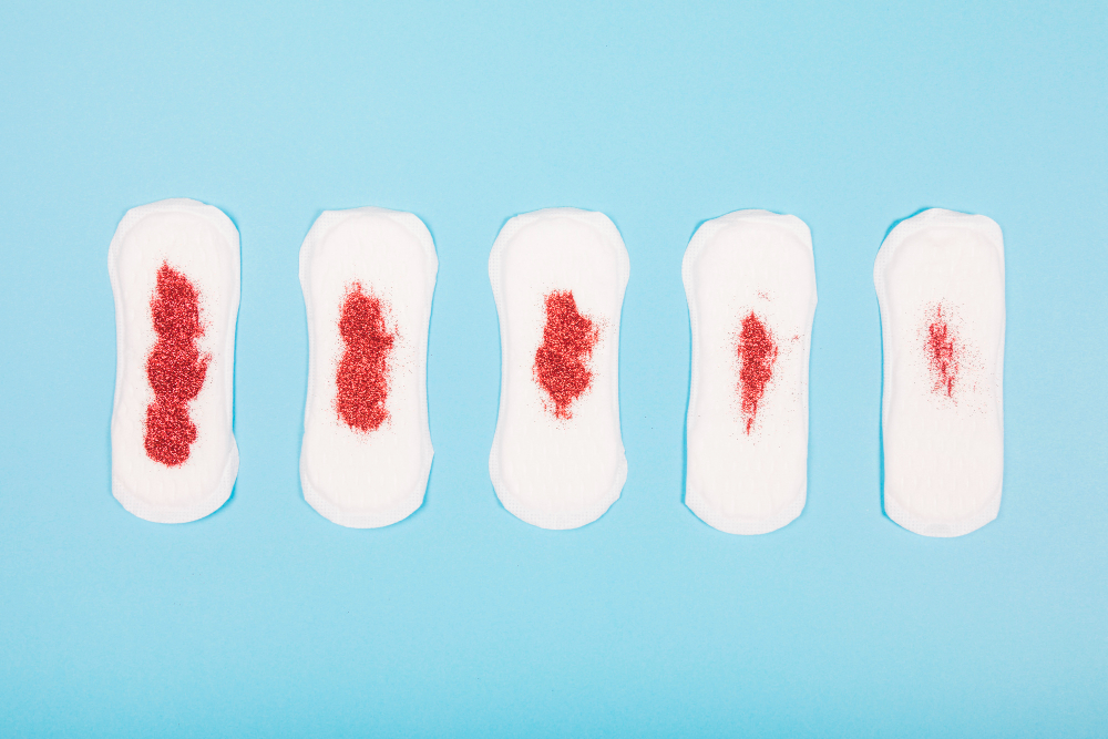 ویژگی های خون قاعدگی از رنگ خون پریود تا غلظت آن